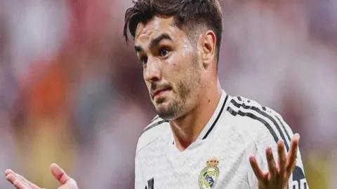 陈柏阳、刘毅勇闯马来西亚羽毛球公开赛男双四强