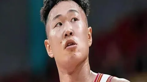 皇马转会风云一号娱乐官网：他执意留守，背后真相